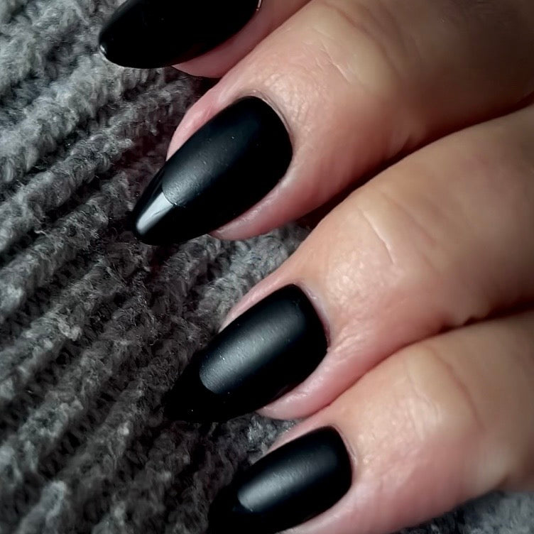 Velvet Noir